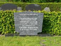 Grafsteen Gaaiko Borkhuis en Geertje van Dam