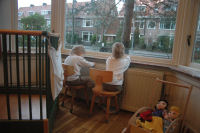 Caroline en Alexandra doen aan buurtbewaking