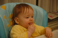 Madeleine aan het eten
