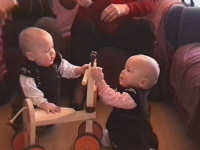 Caroline and Alexandra are<br>unwrapping the present from the grandparents